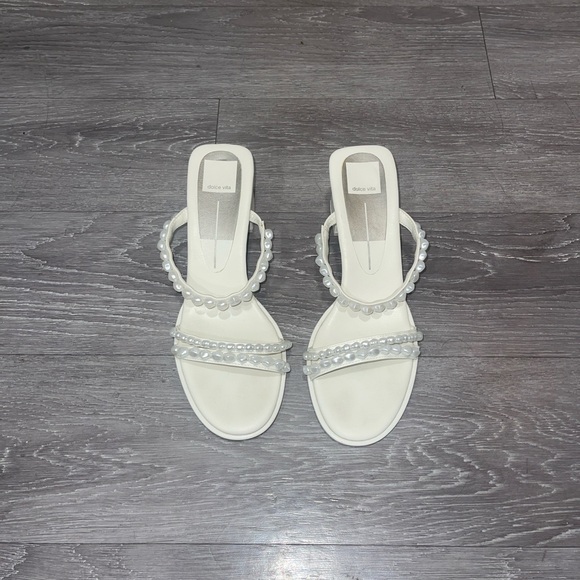 Dolce Vita White Pearl Women's Sandals - Picture 1 of 6